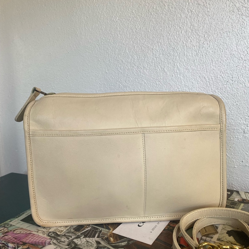 Vintage Coach Companion Bag in Bone w/orig hangtag EUC